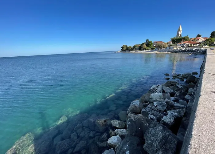 Todor Seaside Apartments